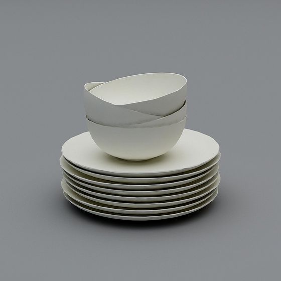 キッチン用の皿と皿