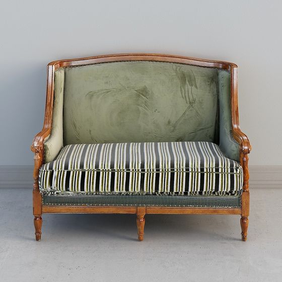 Vintage Velvet Settee 3D model