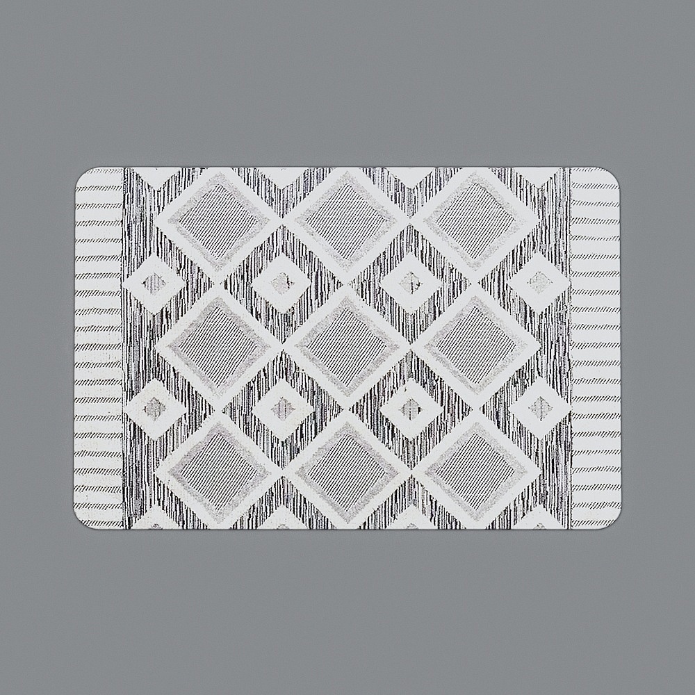 {"original":"Carpet 002","target":"Ковёр 002"}